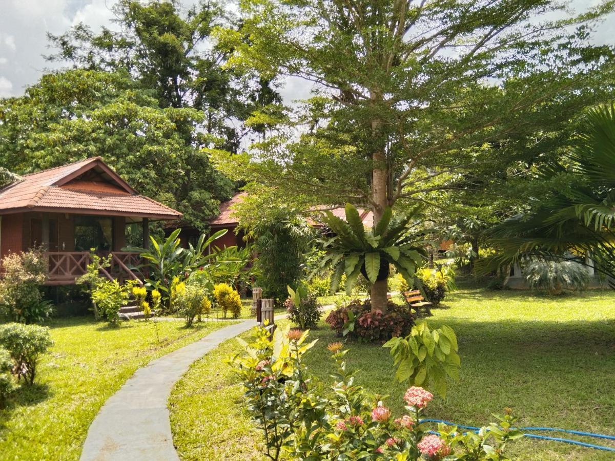 Khao Sok River & Jungle Resort Khao Sok National Park Exterior photo